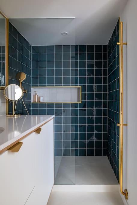 Bel Appartement D'Architecte Au Coeur De Paris Exteriör bild