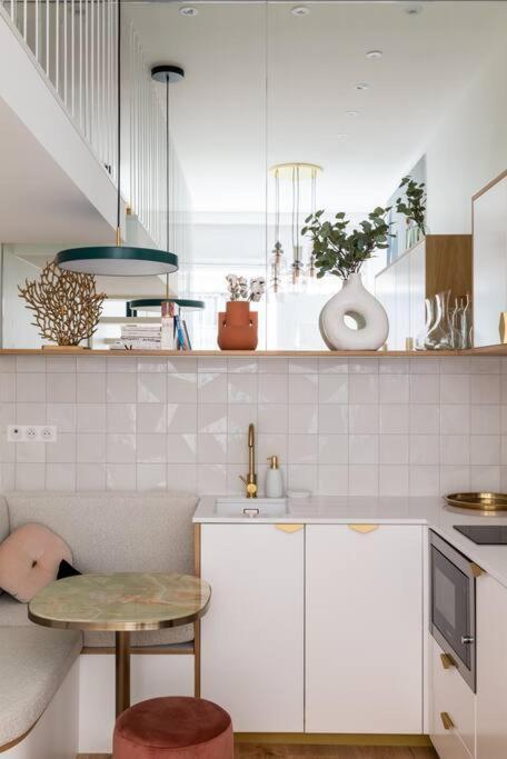 Bel Appartement D'Architecte Au Coeur De Paris Exteriör bild